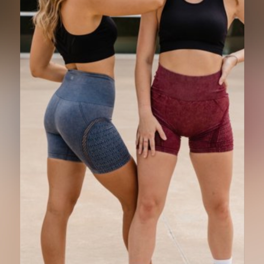 Maxxim High Waisted Seamless Butt Lifting Compression Biker Shorts Size Small